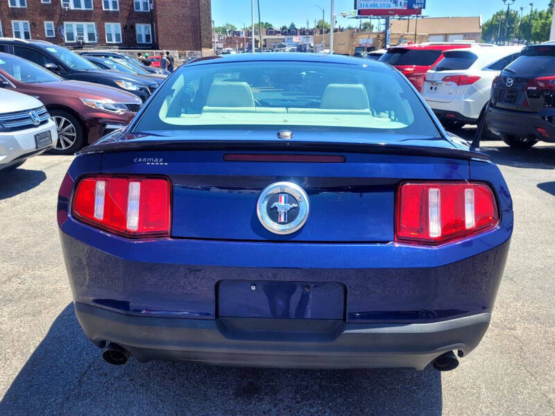 2011 Ford Mustang V6 Premium