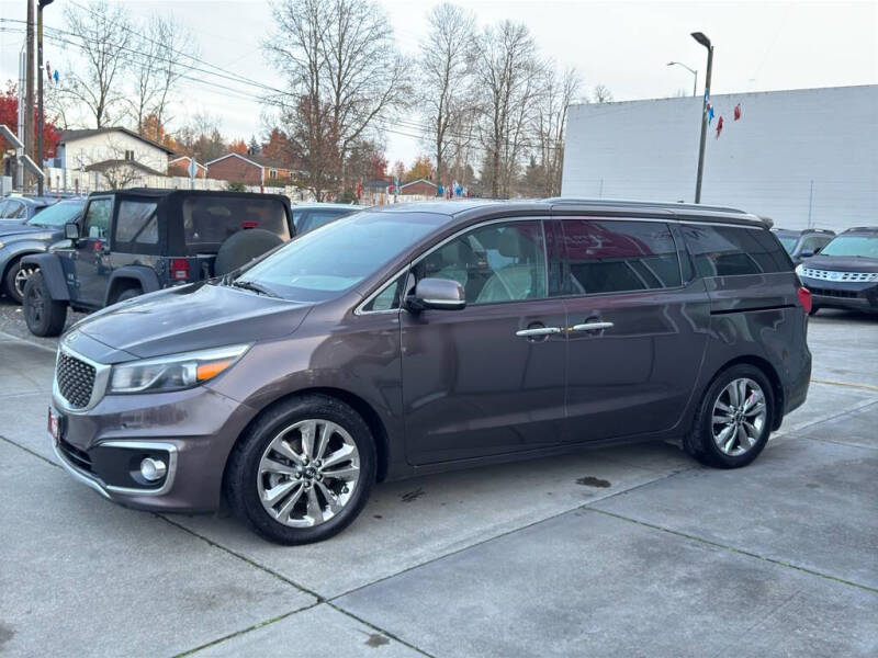 2015 Kia Sedona SX Limited photo 3