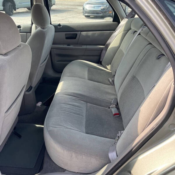 2003 Ford Taurus SES