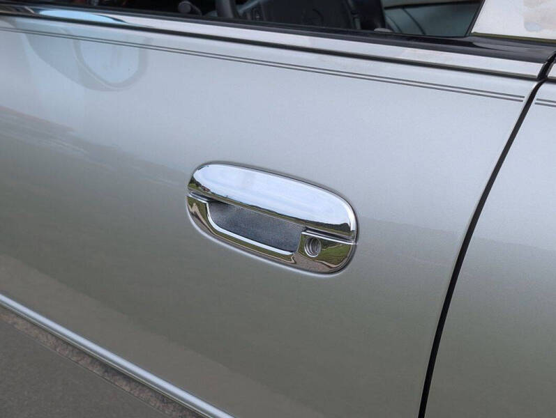 2005 Cadillac DeVille