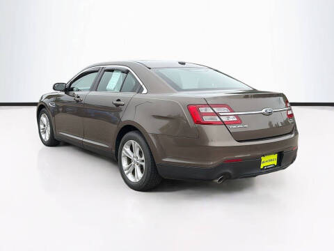 2016 Ford Taurus SEL