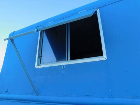 1999 Freightliner MT45 Chassis