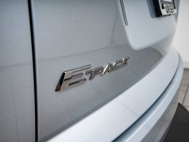 2019 Jaguar E-PACE P300 R-Dynamic SE