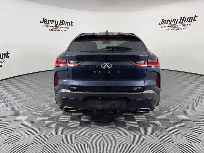 2023 Infiniti QX55 Essential