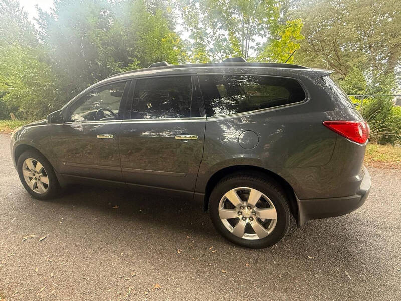 2010 Chevrolet Traverse LT