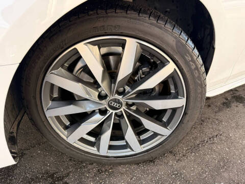 2021 Audi A4 quattro Premium 40 TFSI