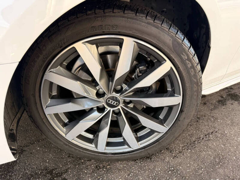 2021 Audi A4 quattro Premium 40 TFSI