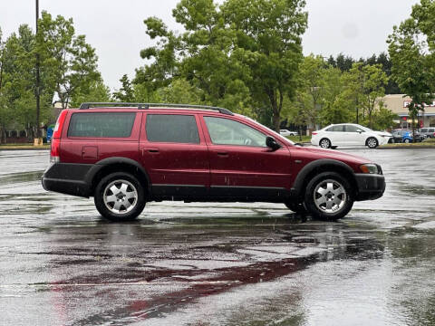 2004 Volvo XC70