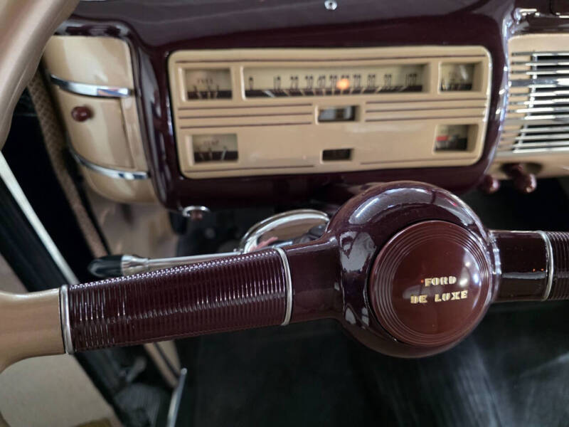 1940 Ford Deluxe