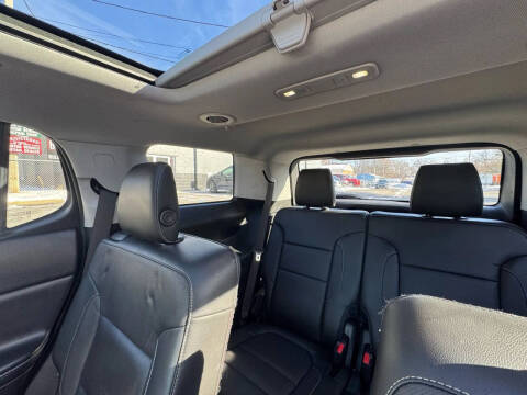 2017 GMC Acadia SLT-1