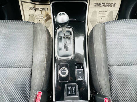 2019 Mitsubishi Outlander ES