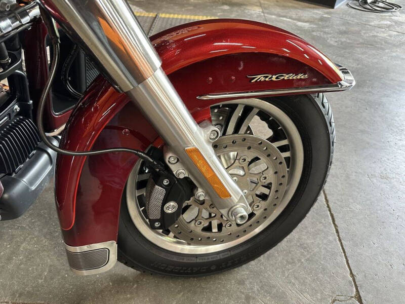 2023 Harley-Davidson FLHTCUTGAN - Tri Glide U