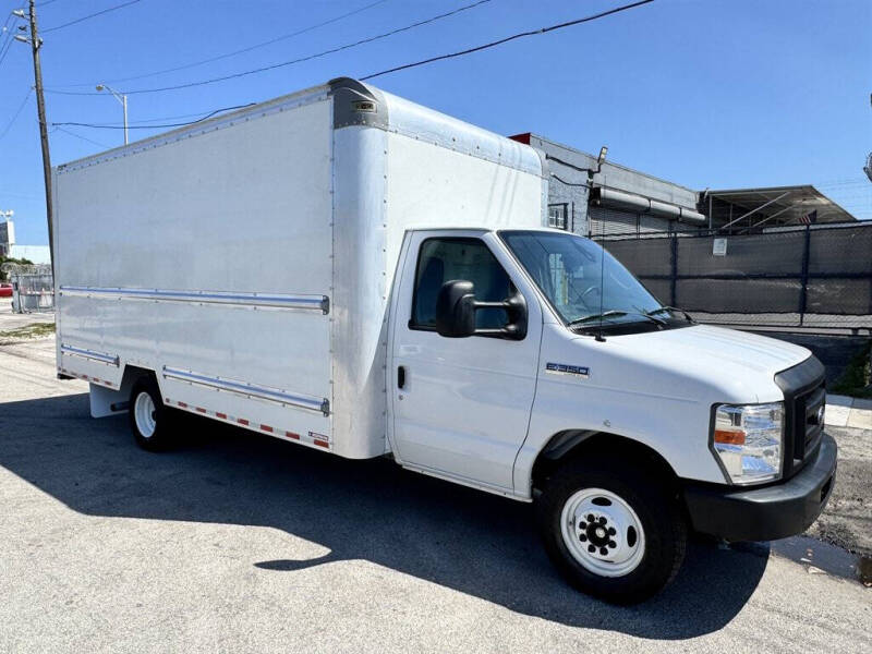 2022 Ford E-Series
