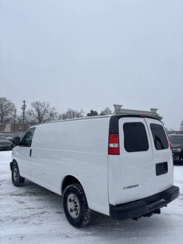 2021 Chevrolet Express 2500