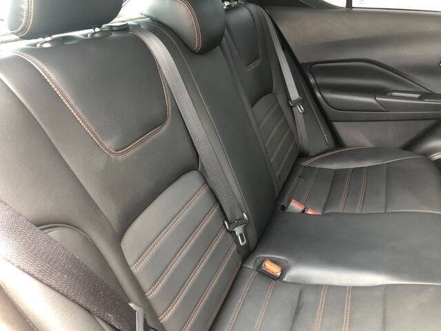 2020 Nissan Kicks SR