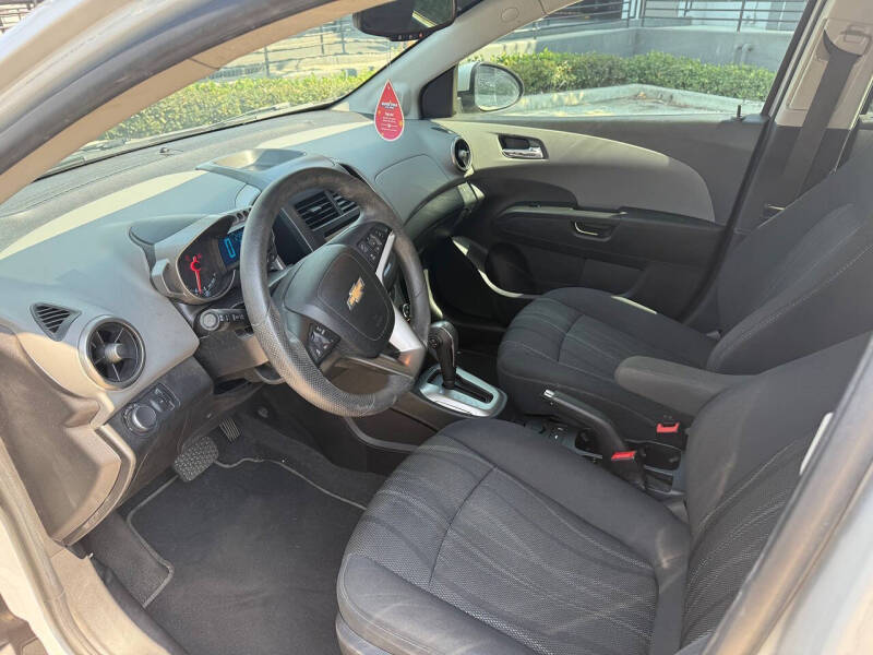 2016 Chevrolet Sonic LT Auto