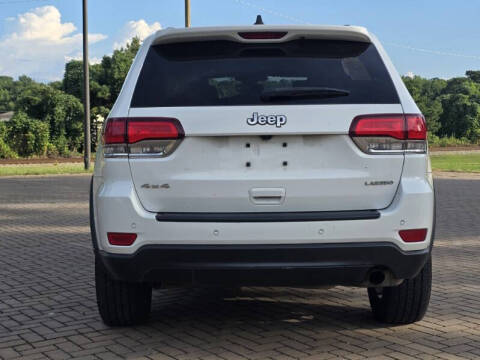 2020 Jeep Grand Cherokee Laredo