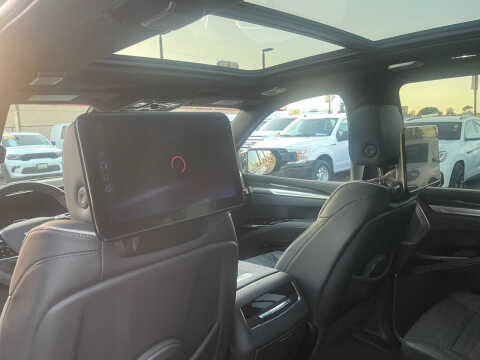 2025 Cadillac Escalade-V ESV