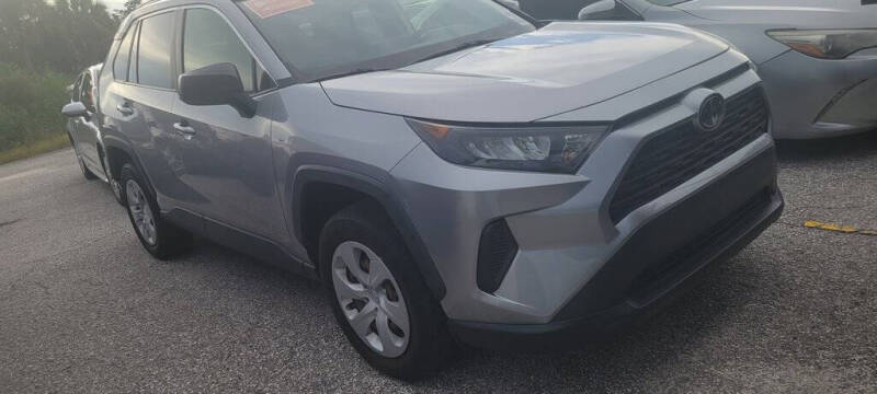 2020 Toyota RAV4 LE
