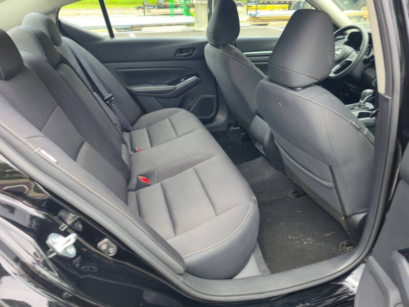 2023 Nissan Altima 2.5 SV