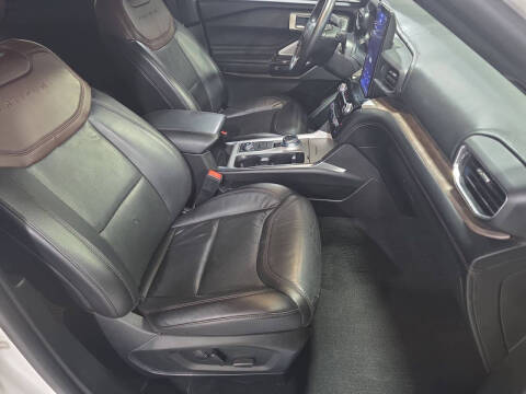 2023 Ford Explorer Platinum
