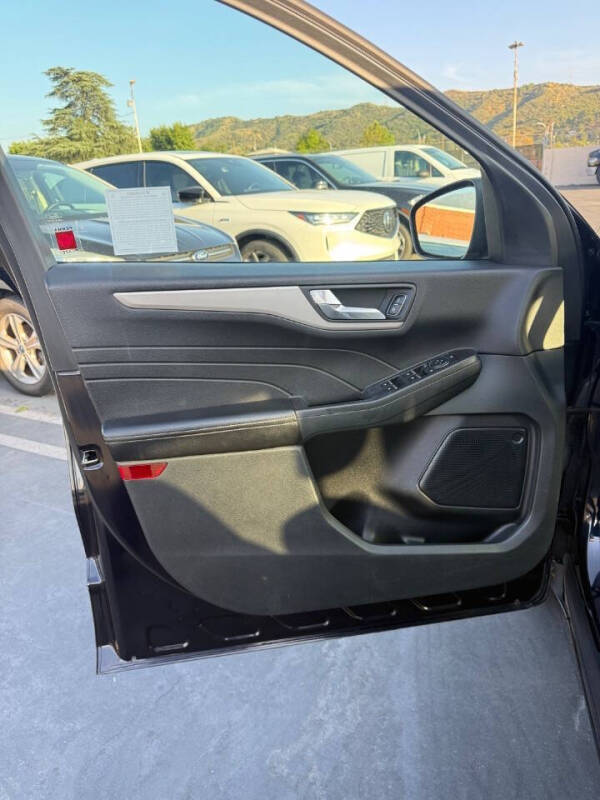 2021 Ford Escape SEL