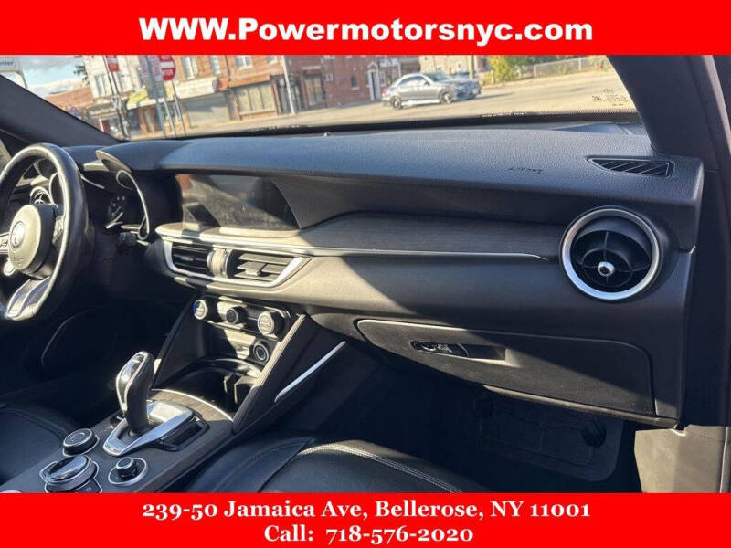 2023 Alfa Romeo Stelvio Ti