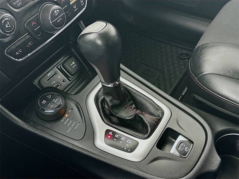 2017 Jeep Cherokee Trailhawk