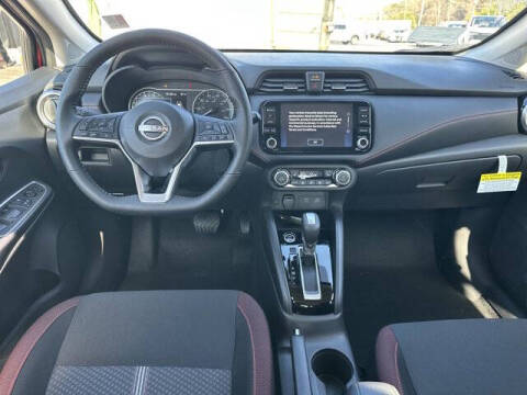 2025 Nissan Versa SR