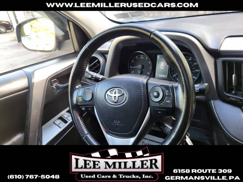 2017 Toyota RAV4 XLE