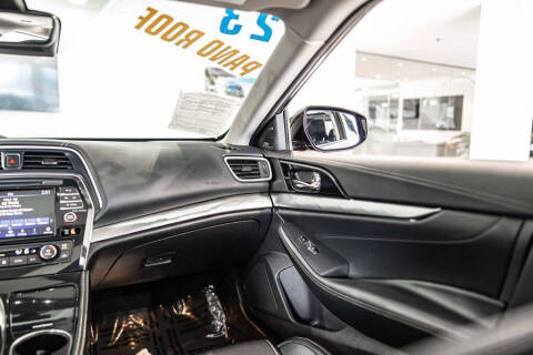 2023 Nissan Maxima