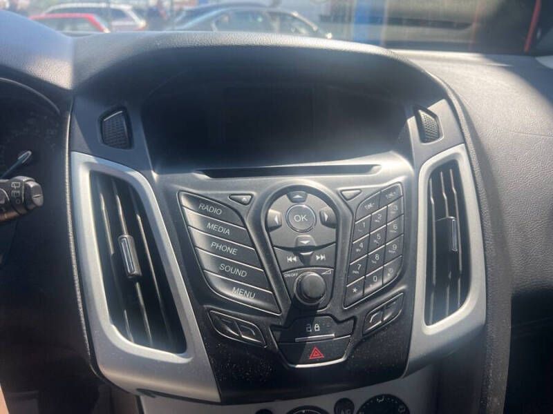 2014 Ford Focus SE