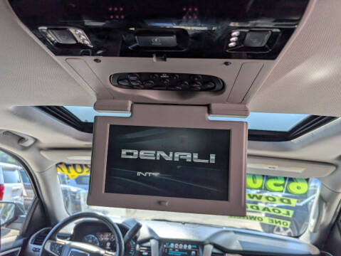 2017 GMC Yukon XL Denali