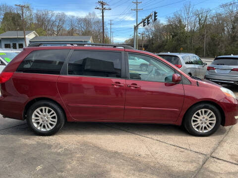2010 Toyota Sienna XLE