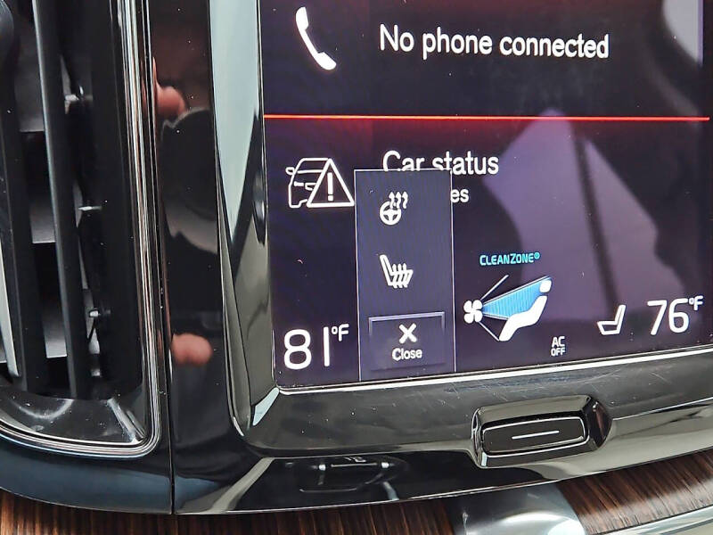 2021 Volvo XC60 T6 Momentum