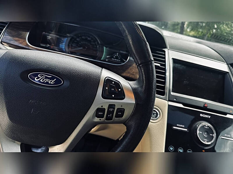 2018 Ford Taurus Limited