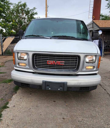 2000 GMC Savana for sale at Queen Auto Sales in Denver CO