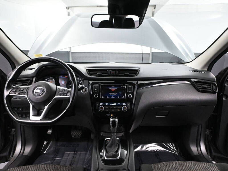 2021 Nissan Rogue Sport SV