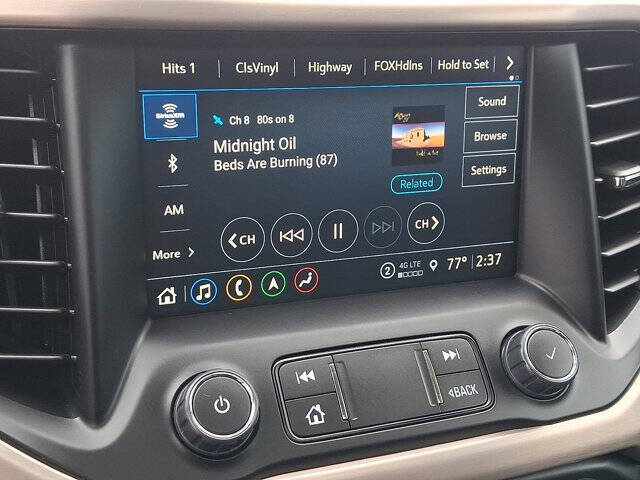 2023 GMC Acadia Denali