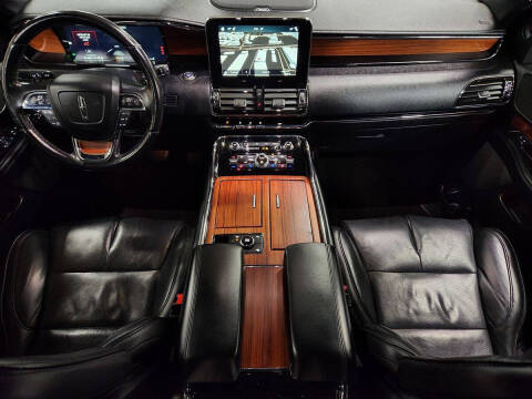 2018 Lincoln Navigator Select