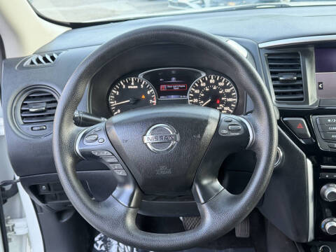 2020 Nissan Pathfinder S