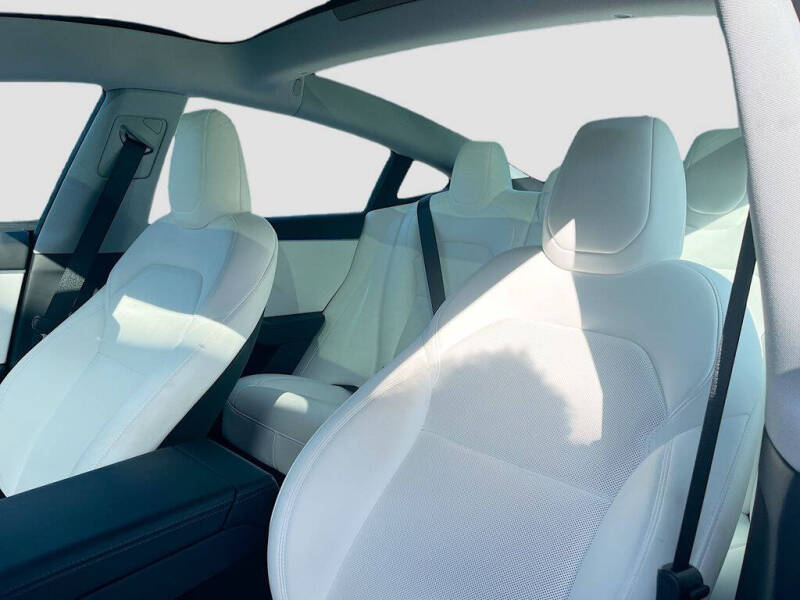 2025 Tesla Model 3 Long Range