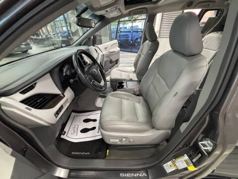 2017 Toyota Sienna