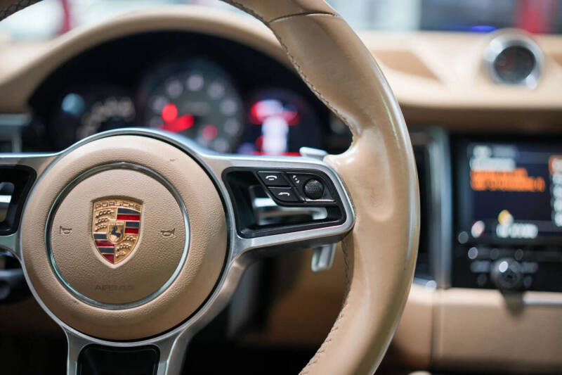 2015 Porsche Macan S