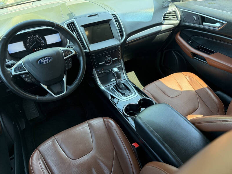 2016 Ford Edge Titanium