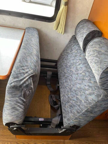 1997 Isuzu Elf Camper