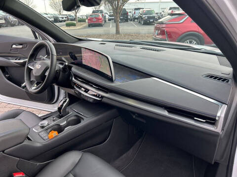 2025 Cadillac XT4 Sport