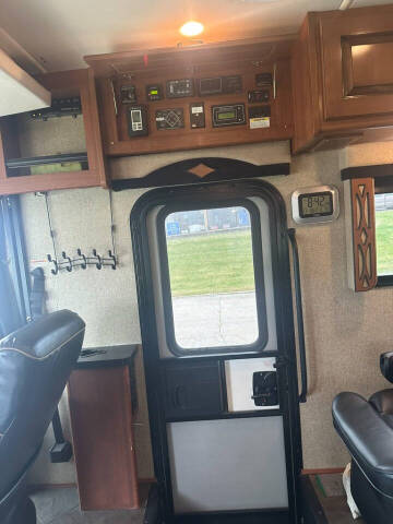 2015 Fleetwood RV Excursion 35B