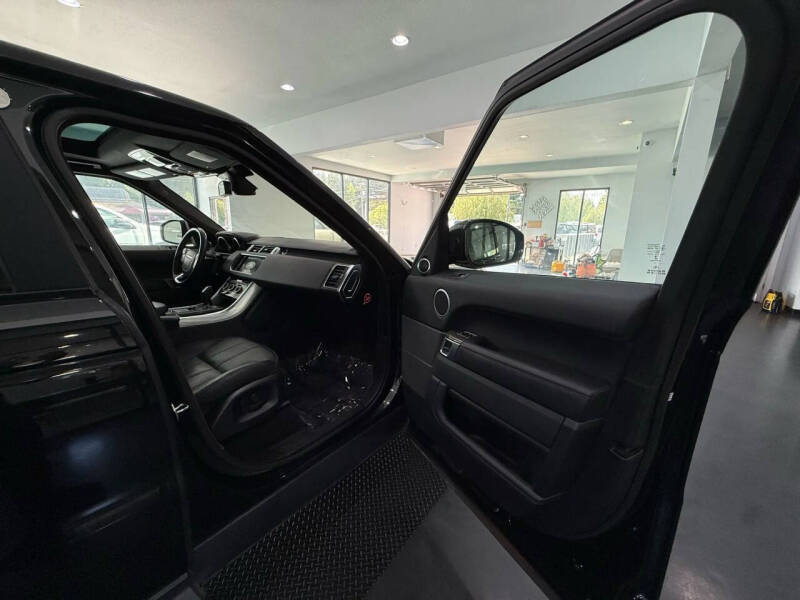 2016 Land Rover Range Rover Sport SE