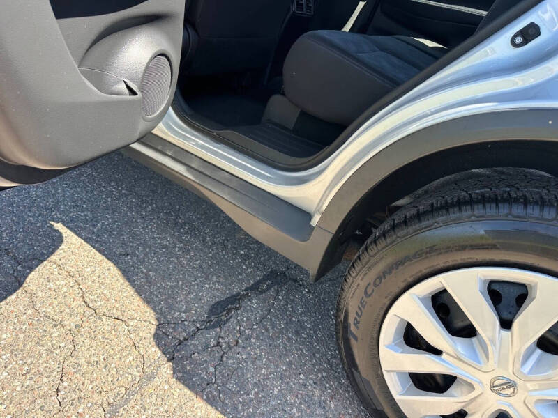 2015 Nissan Rogue S